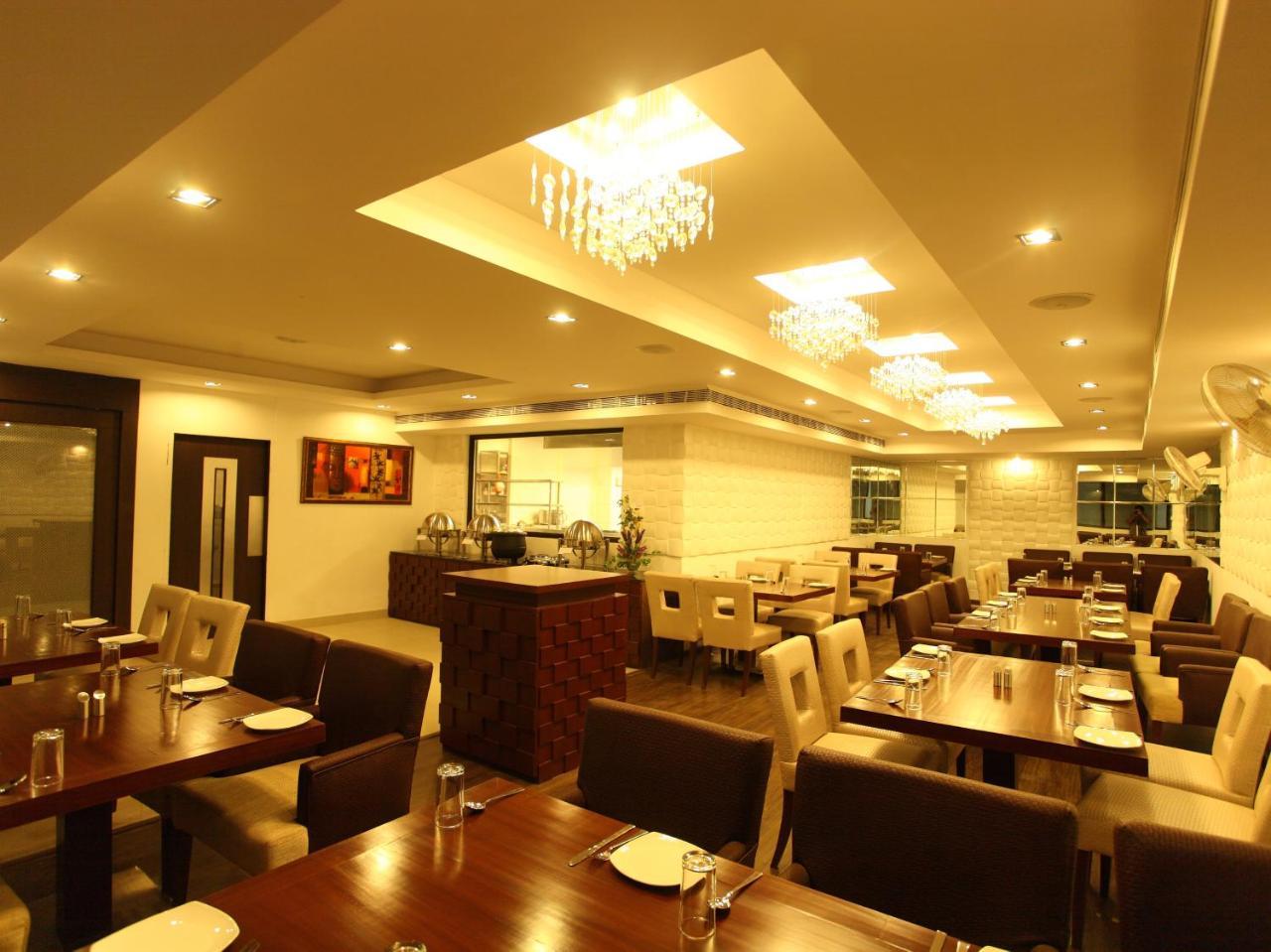 Hotel Surya Plaza Kota  Dış mekan fotoğraf